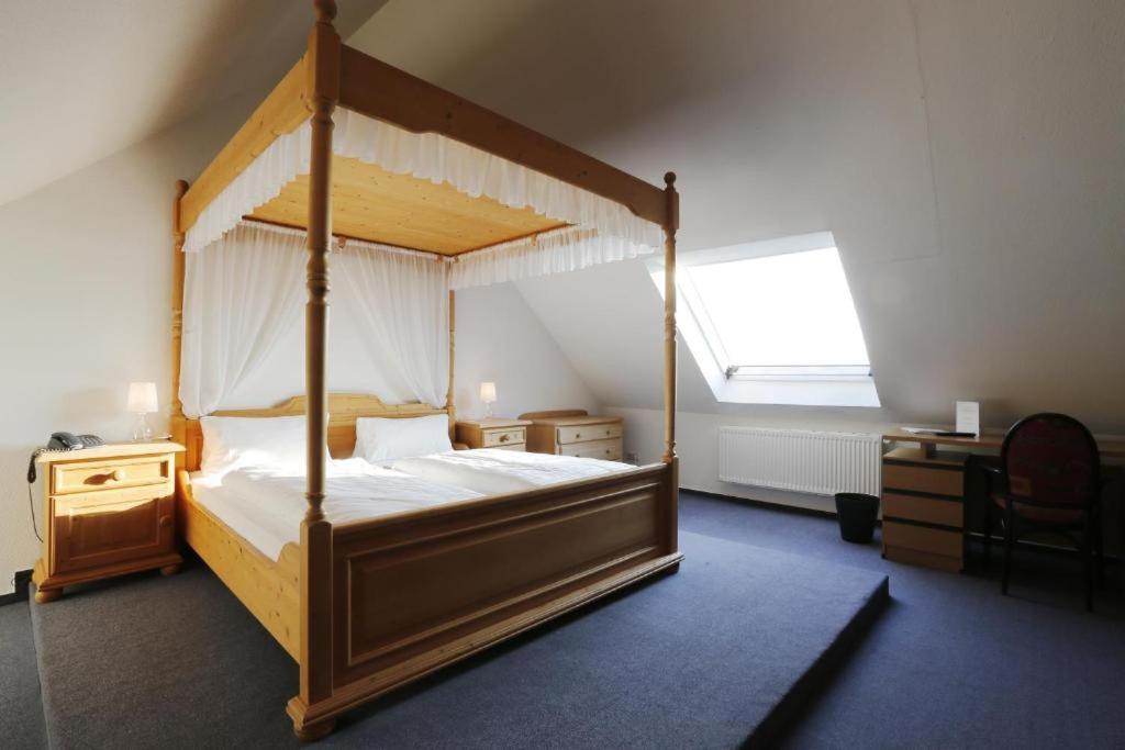 Hotel Luettje Burg Лютьєнбурґ Екстер'єр фото