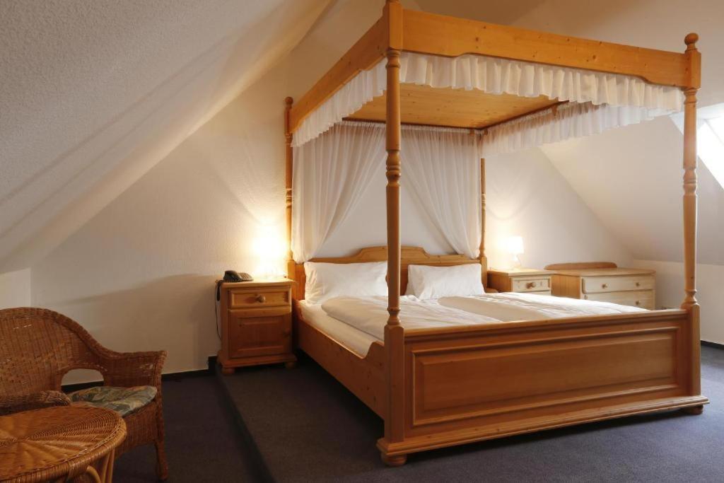 Hotel Luettje Burg Лютьєнбурґ Екстер'єр фото
