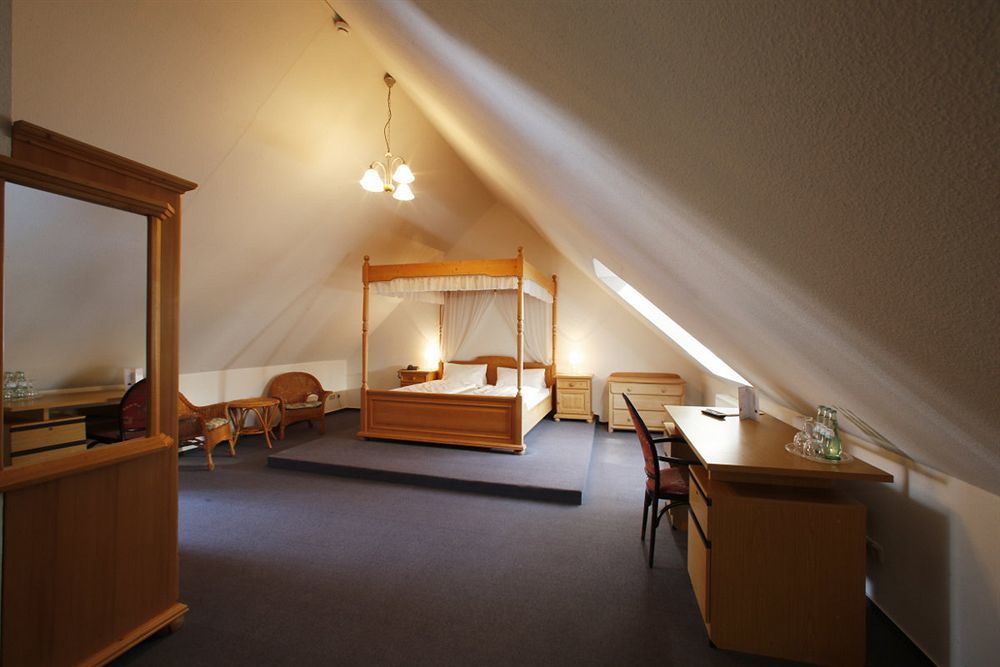 Hotel Luettje Burg Лютьєнбурґ Екстер'єр фото
